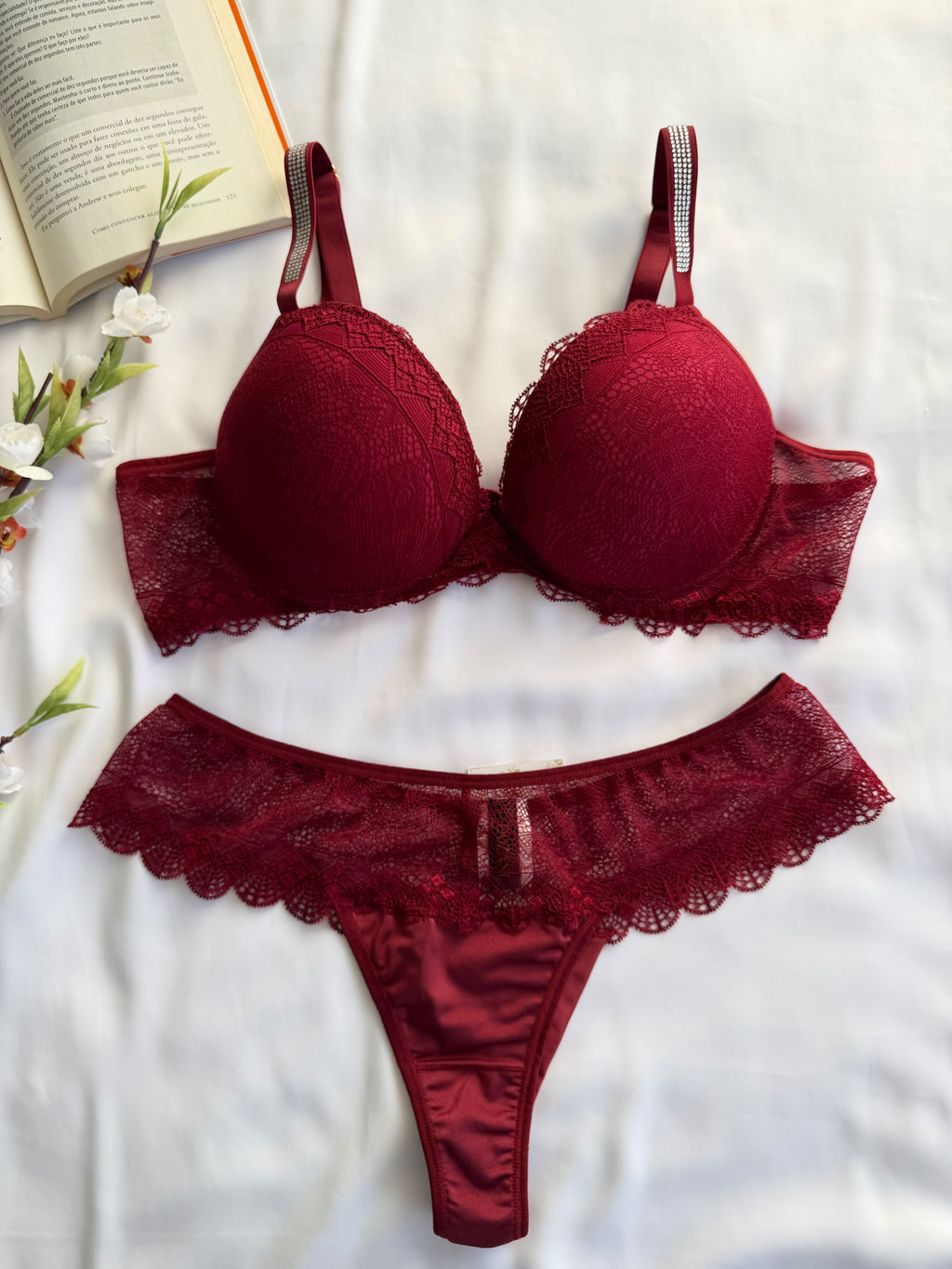 CONJUNTO LINGERIE DE RENDA DUZANI COM ARO E BOJO PUSH UP