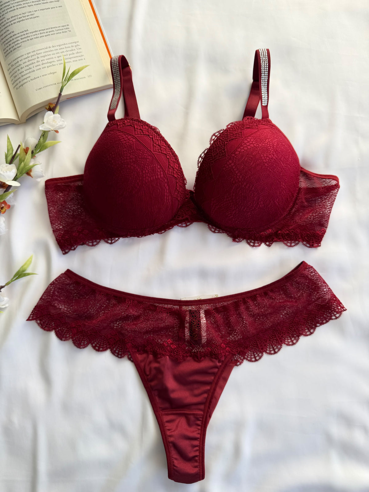 CONJUNTO LINGERIE DE RENDA DUZANI COM ARO E BOJO PUSH UP