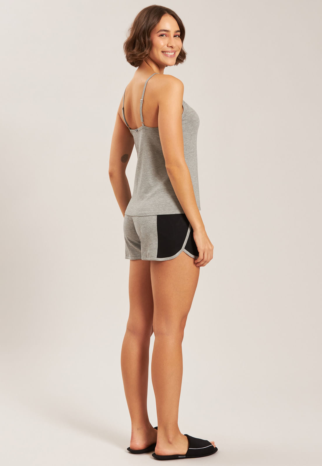SHORTDOLL DE VISCOSE STRETCH BAUNILHA RECCO