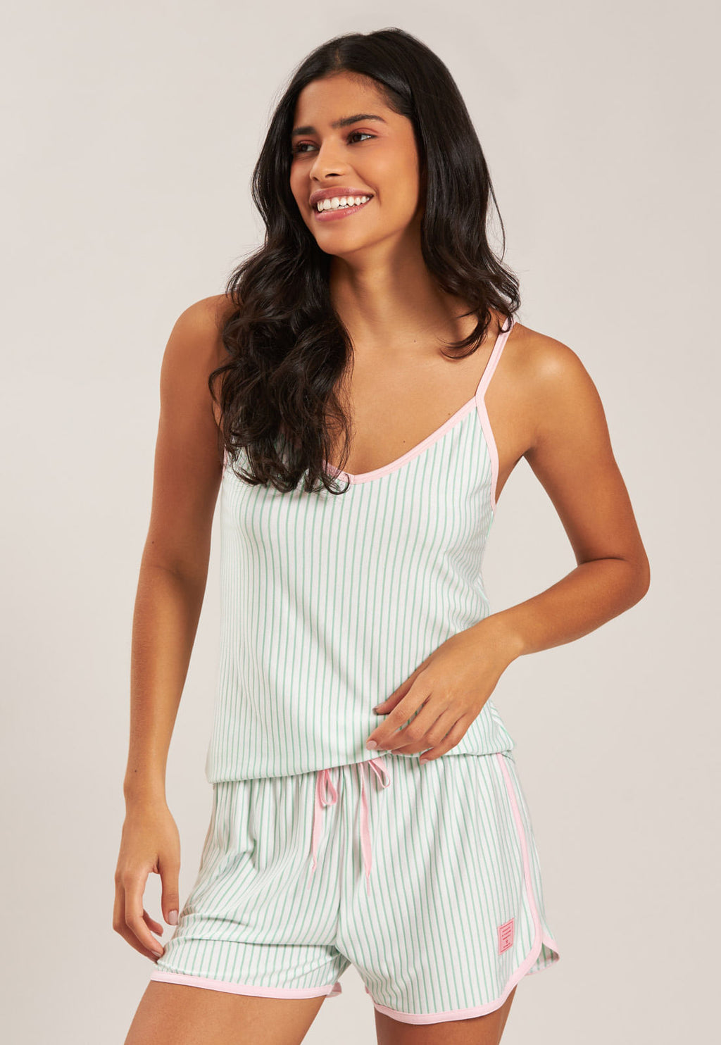 SHORTDOLL DE VISCOSE LISTRADA BAUNILHA