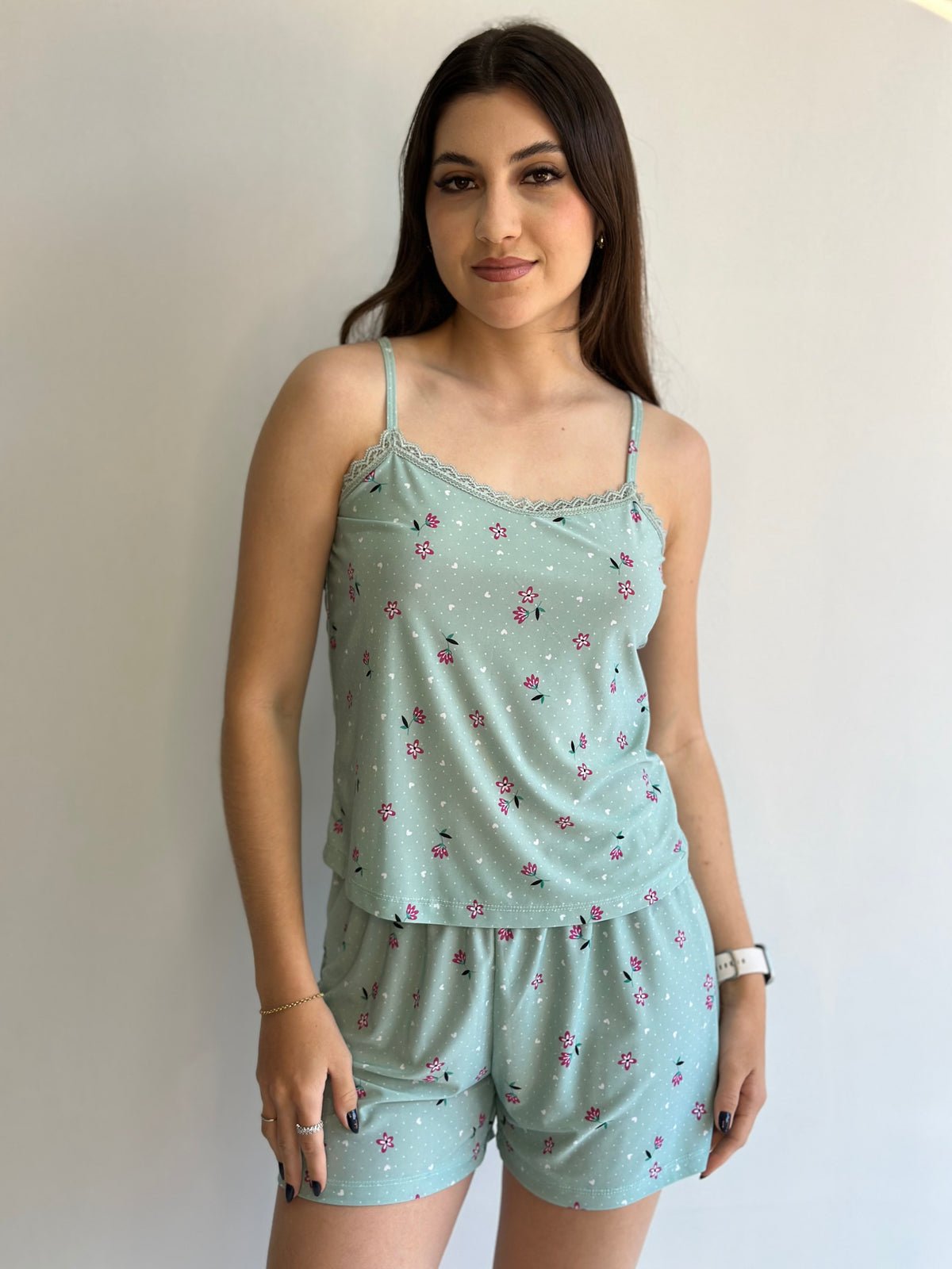 SHORTDOLL DE LIGANETE COM RENDA