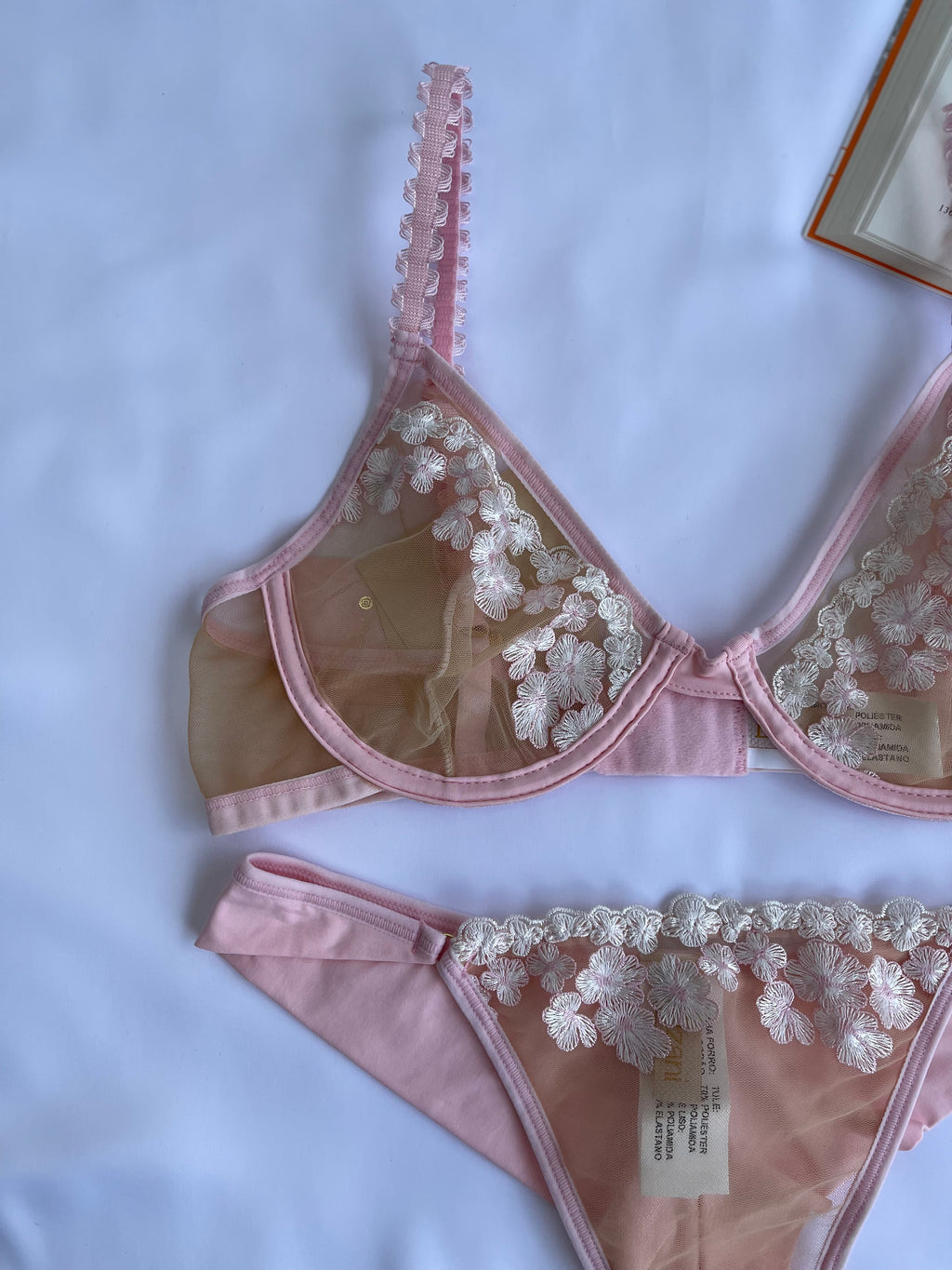 CONJUNTO LINGERIE DE RENDA COM ARO E SEM BOJO DUZANI