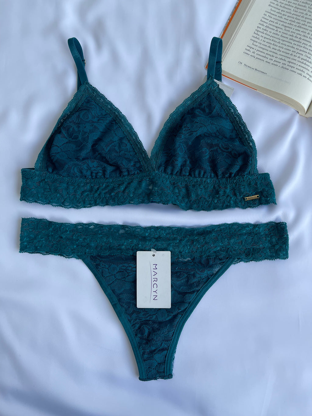 CONJUNTO LINGERIE SEM BOJO E SEM ARO DE RENDA MARCYN