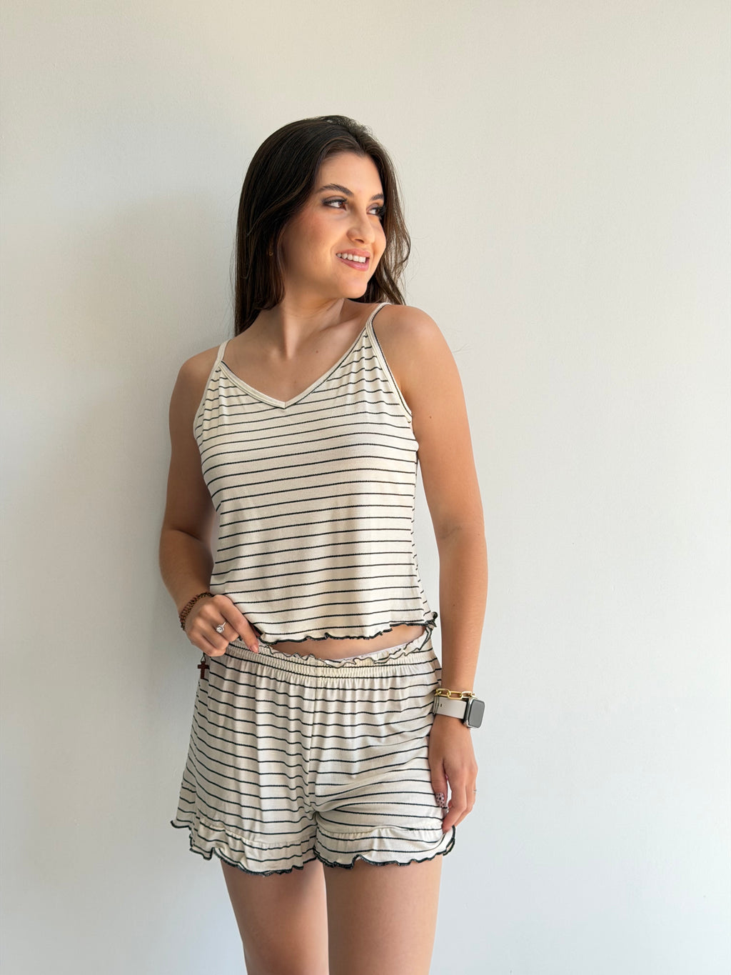 SHORTDOLL DE VISCOSE LISTRADA BAUNILHA RECCO