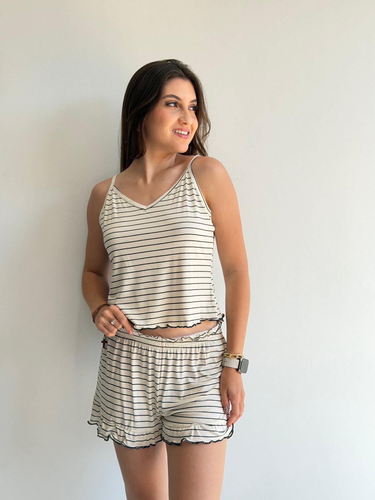 SHORTDOLL DE VISCOSE LISTRADA BAUNILHA RECCO