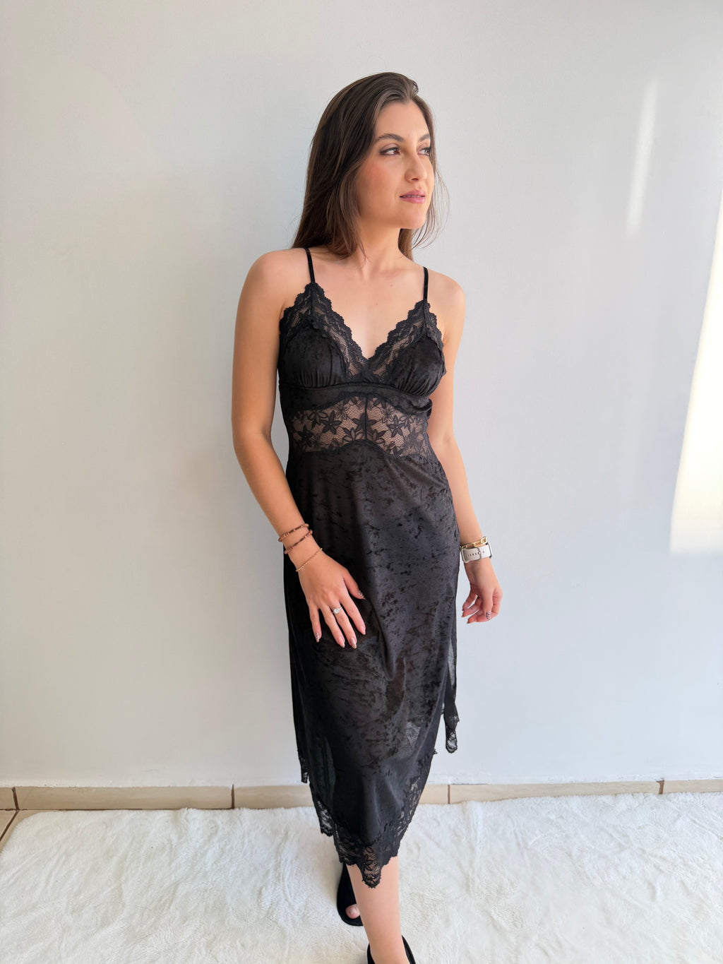 CAMISOLA MIDI DE VELUDO E RENDA RECCO
