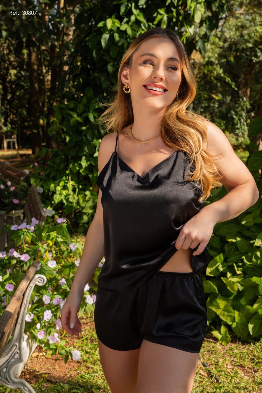 Pijama babydoll de cetim preto Duzani