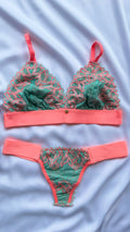 CONJUNTO GD1 TOP SEM ARO E SEM BOJO COM FORRADO DE RENDA