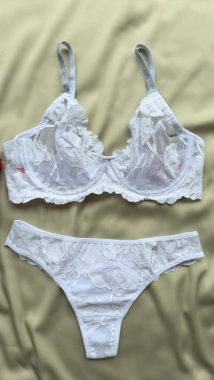 CONJUNTO LINGERIE SENSUAL DE RENDA COM ARO E SEM BOJO
