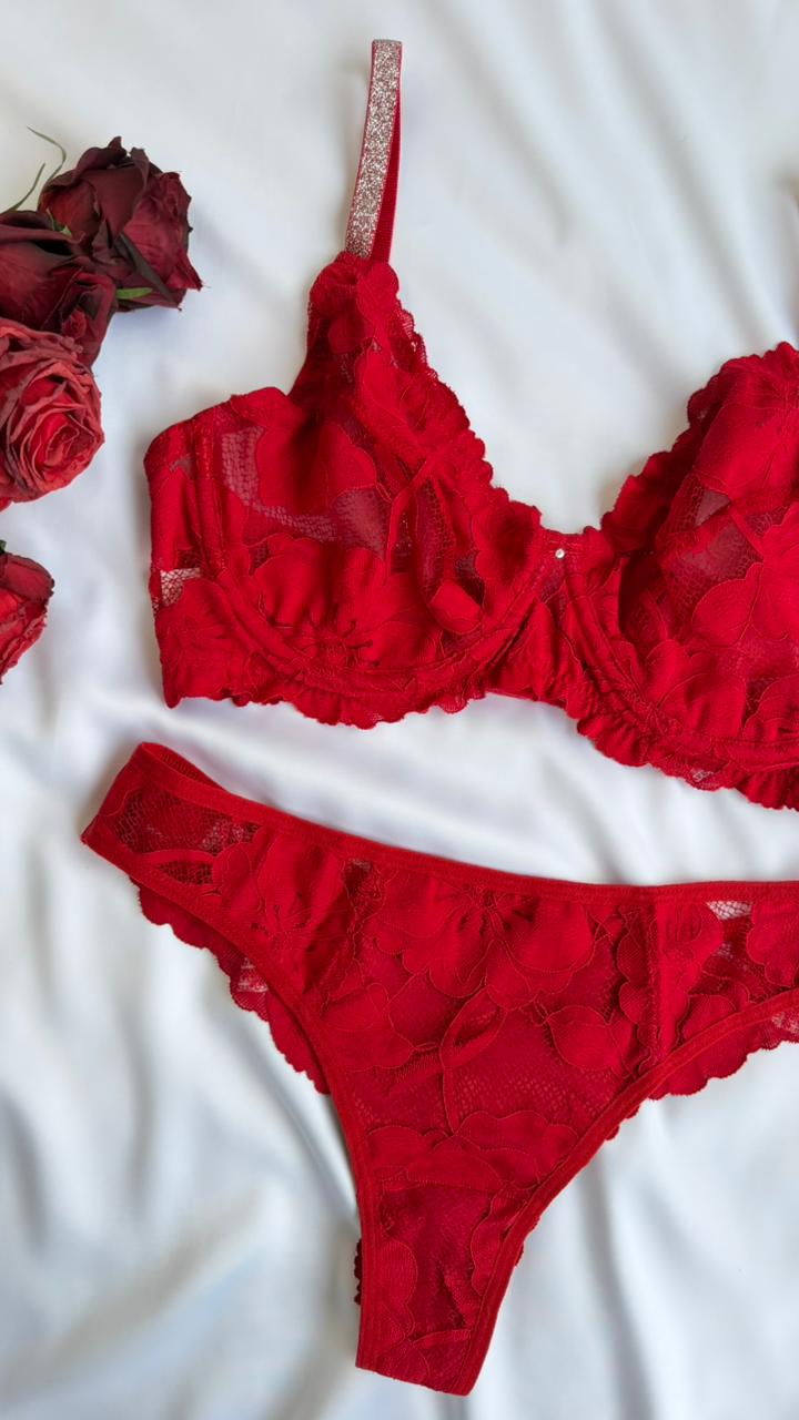 CONJUNTO LINGERIE SENSUAL DE RENDA COM ARO E SEM BOJO