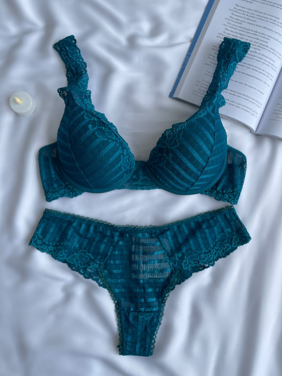 CONJUNTO LINGERIE DE RENDA DUZANI COM ARO E BOJO PUSH UP