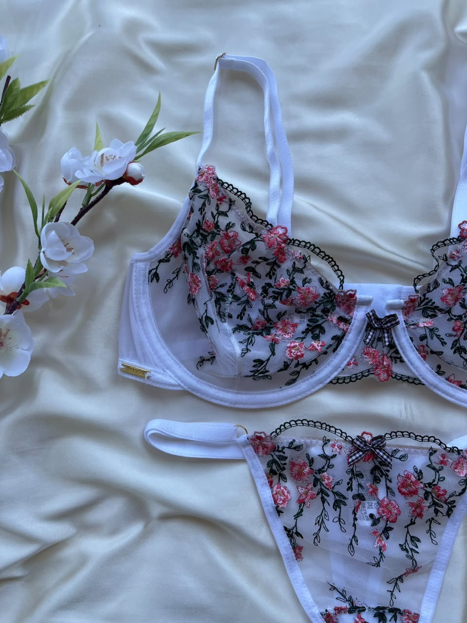 CONJUNTO LINGERIE GD1 COM ARO E SEM BOJO DE RENDA