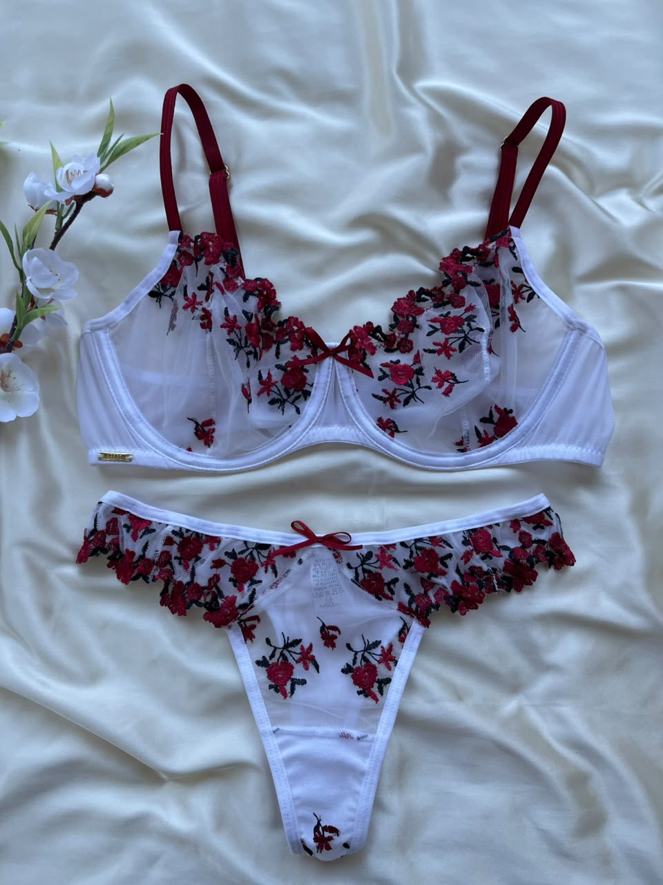 CONJUNTO LINGERIE GD1 COM ARO E SEM BOJO DE RENDA