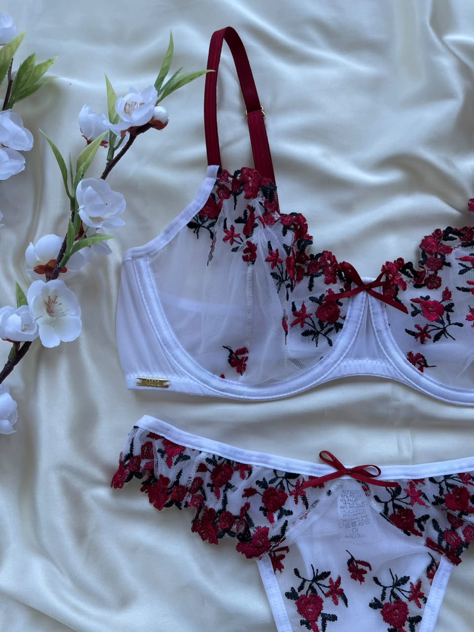 CONJUNTO LINGERIE GD1 COM ARO E SEM BOJO DE RENDA