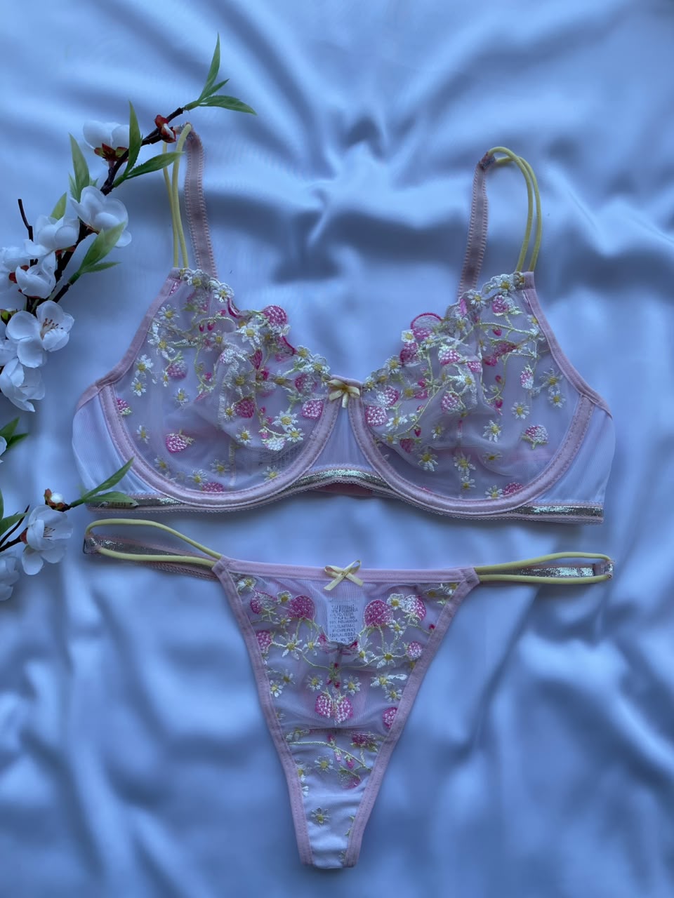 CONJUNTO LINGERIE GD1 COM ARO E SEM BOJO DE TULE E RENDA