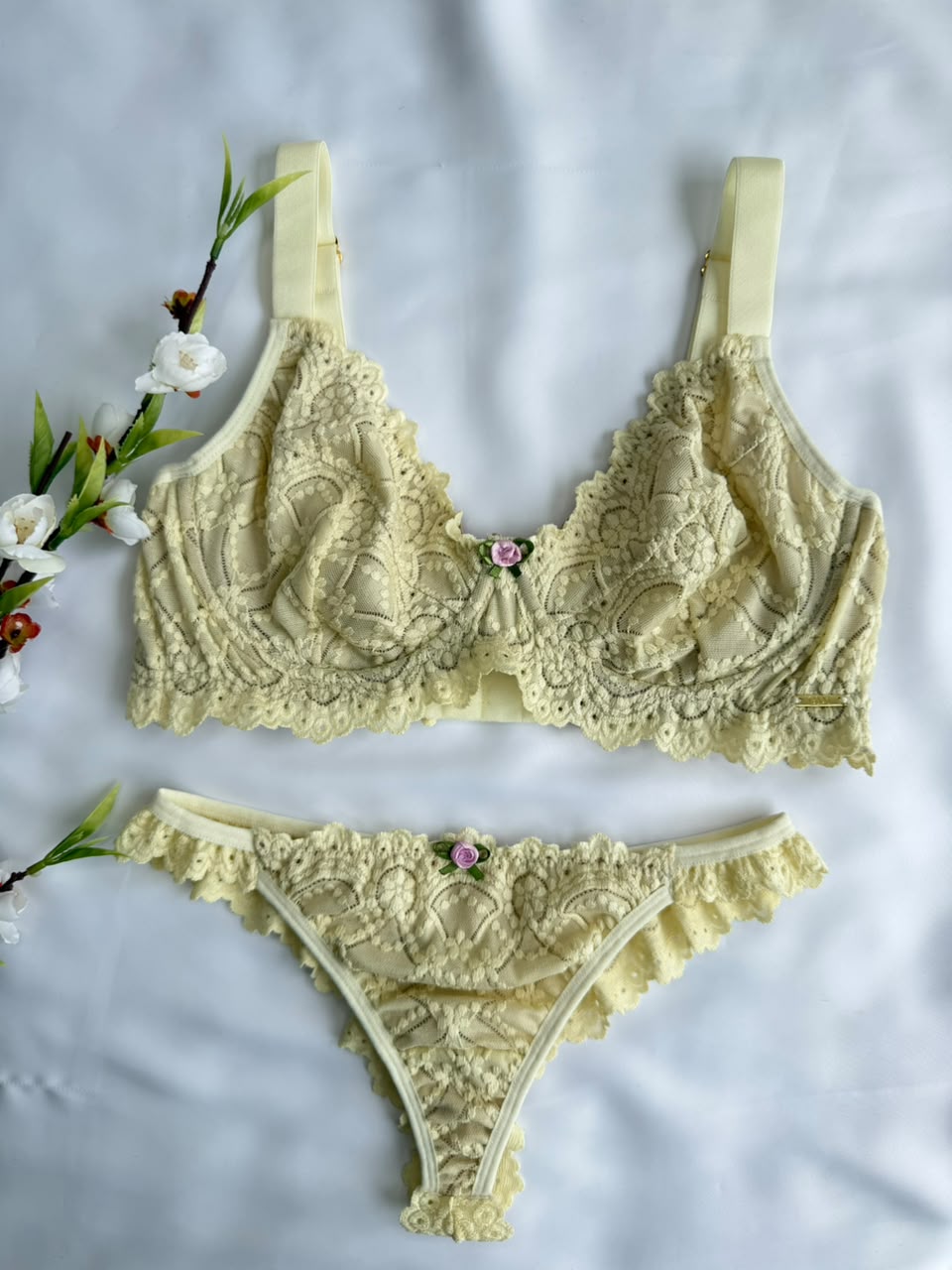 CONJUNTO LINGERIE GD1 COM ARO E SEM BOJO DE RENDA