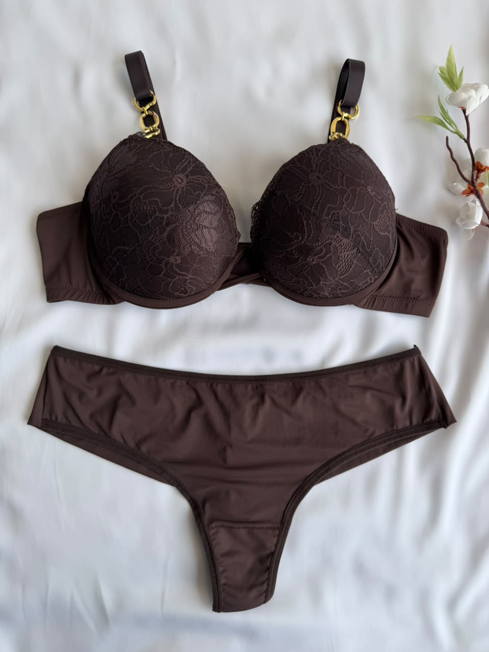 CONJUNTO LINGERIE DE RENDA DUZANI COM ARO E BOJO PUSH UP