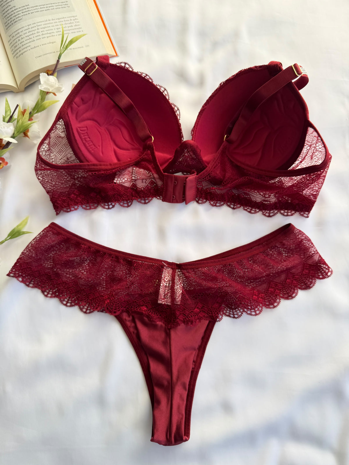 CONJUNTO LINGERIE DE RENDA DUZANI COM ARO E BOJO PUSH UP