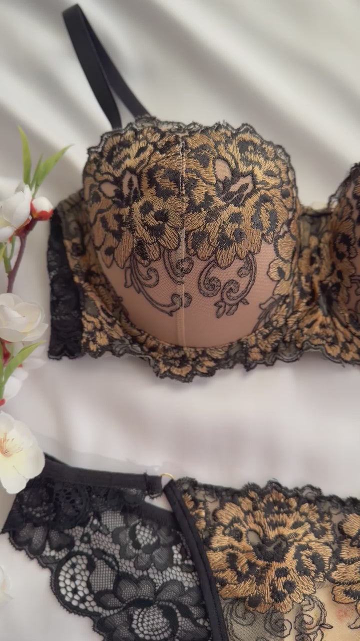 CONJUNTO LINGERIE DE RENDA DUZANI COM ARO E BOJO PUSH UP