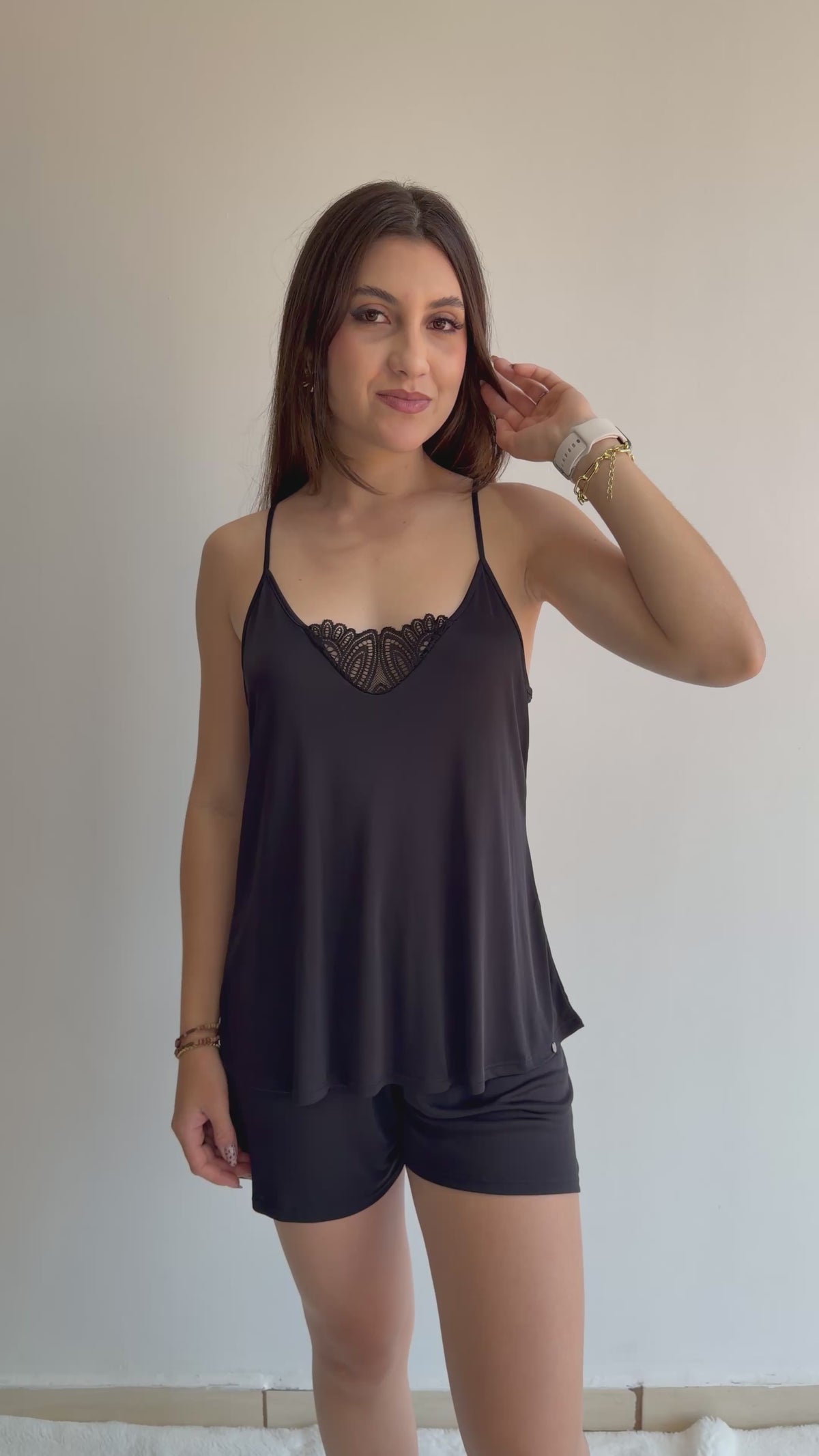 SHORTDOLL COM SHORTS DE MICROFIBRA E RENDA RECCO