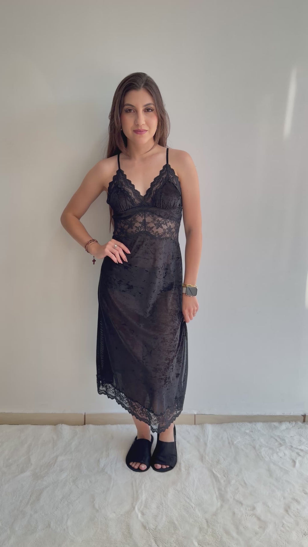 CAMISOLA MIDI DE VELUDO E RENDA RECCO